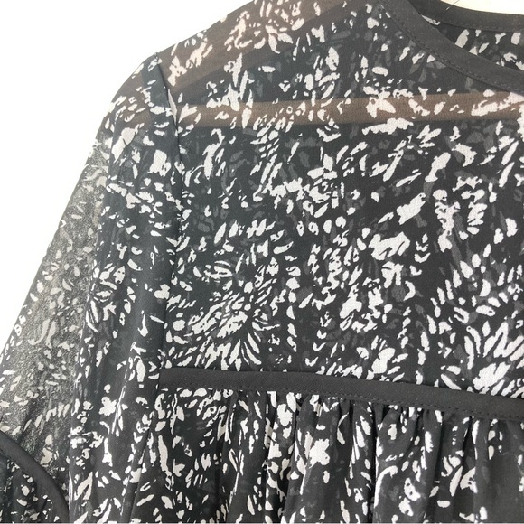 Lucky Brand Sheer Flowy Boho Top XS  Black and white Floral Bell Sleeves - Picture 15 of 16